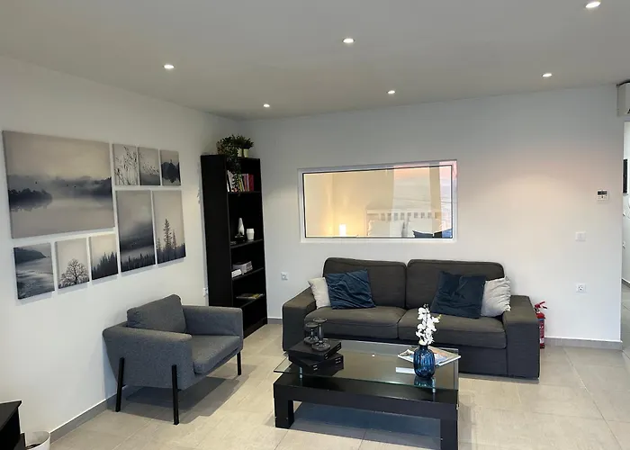 Melita Downtown Seaview Apartment